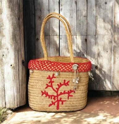 Panier de plage tressé chic - Corail et Coquillages