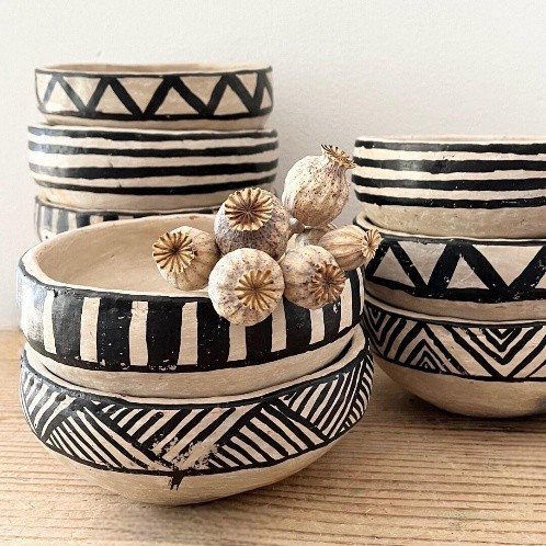 Poterie de Sejnane façonnée à la main