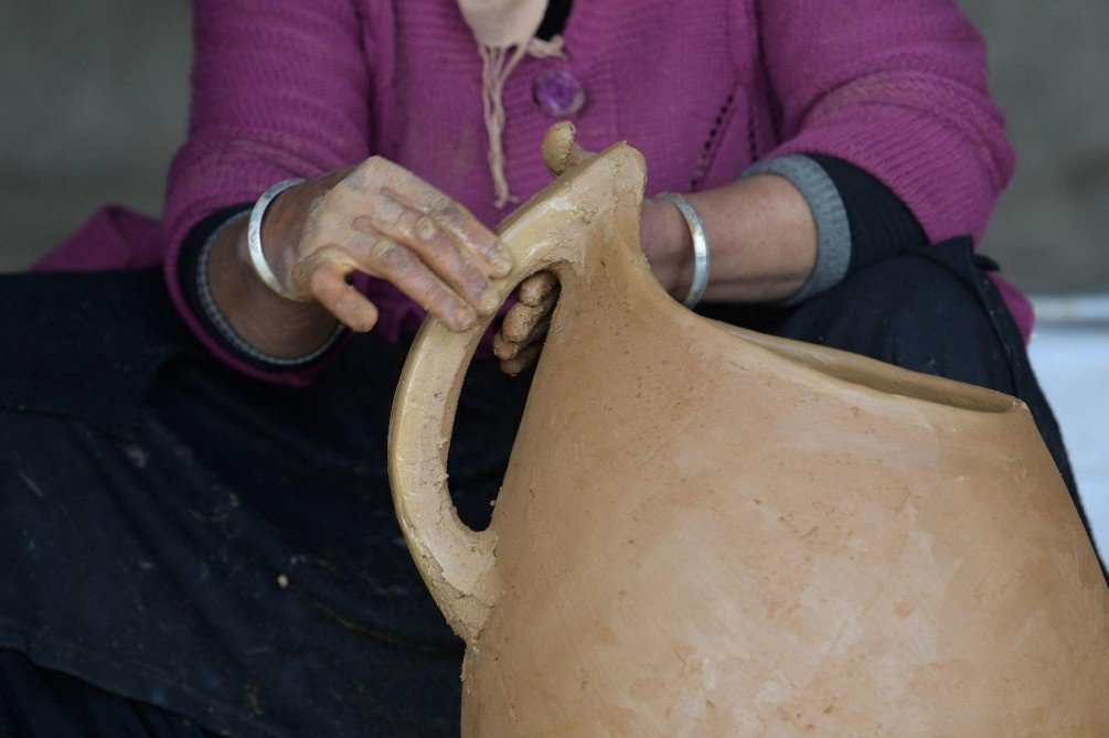 Poterie de Sejnane, une histoire à transmettre