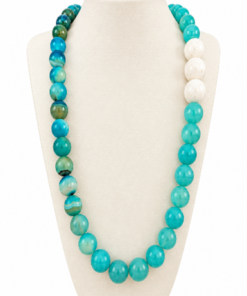 Collier agate bleue et perles blanches - bijou tendance femme